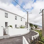 Casa Branca Holiday home Ribeiras