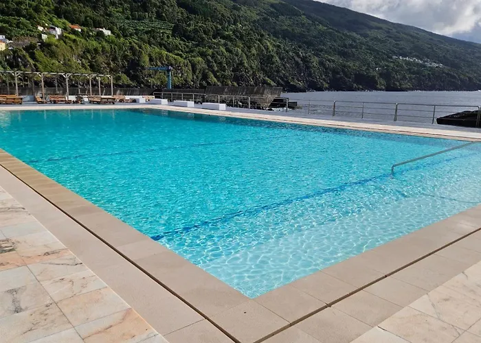 Casa Branca Vakantiehuis Ribeiras