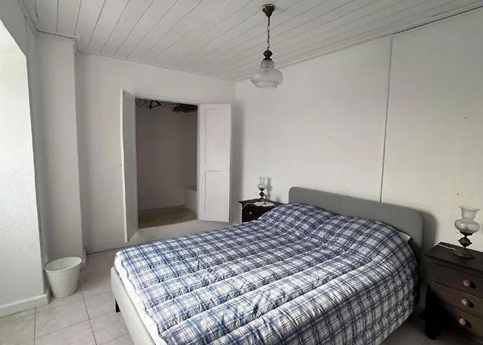 Casa Branca Feriehus Ribeiras