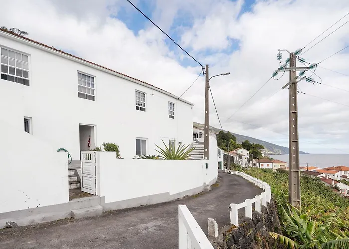 Casa Branca Vakantiehuis Ribeiras